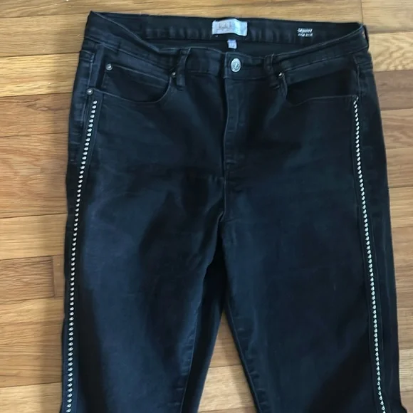 Woman’s Jeans w/Studs - Picture 1 of 6
